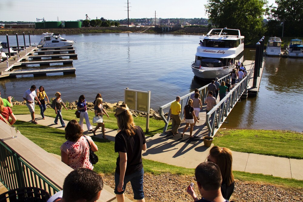 Holiday Inn Dubuque Galena by IHG - photo 68