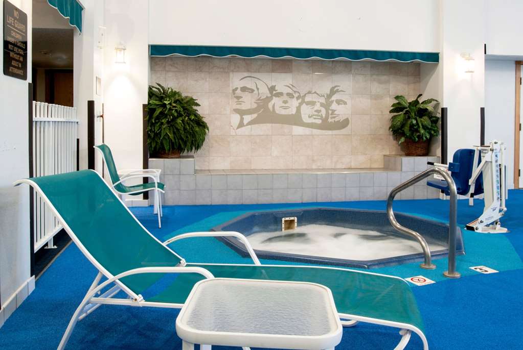 Ramada by Wyndham Keystone Near Mt Rushmore - photo 10