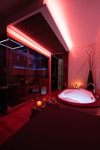 Love Me Nemi — 4-Star Luxury Hotel in Nemi, Italy