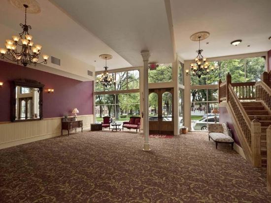 Historic Plaza Hotel - photo 5