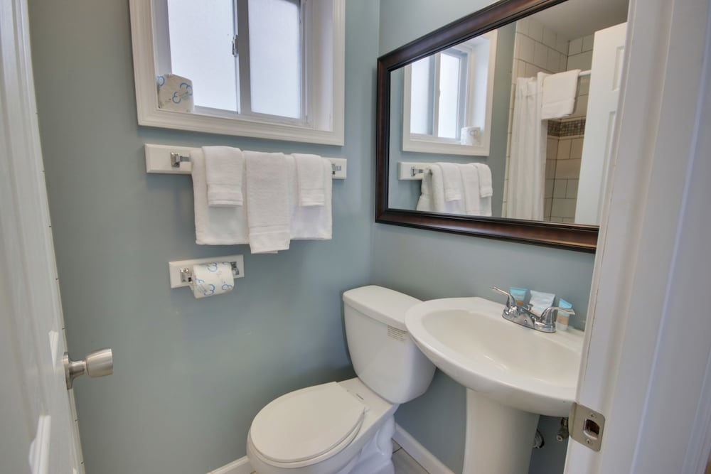 White Marlin Inn - photo 10