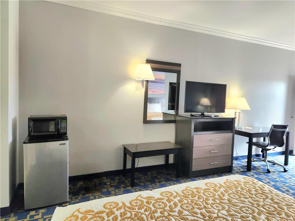 Days Inn by Wyndham Robstown - photo 13