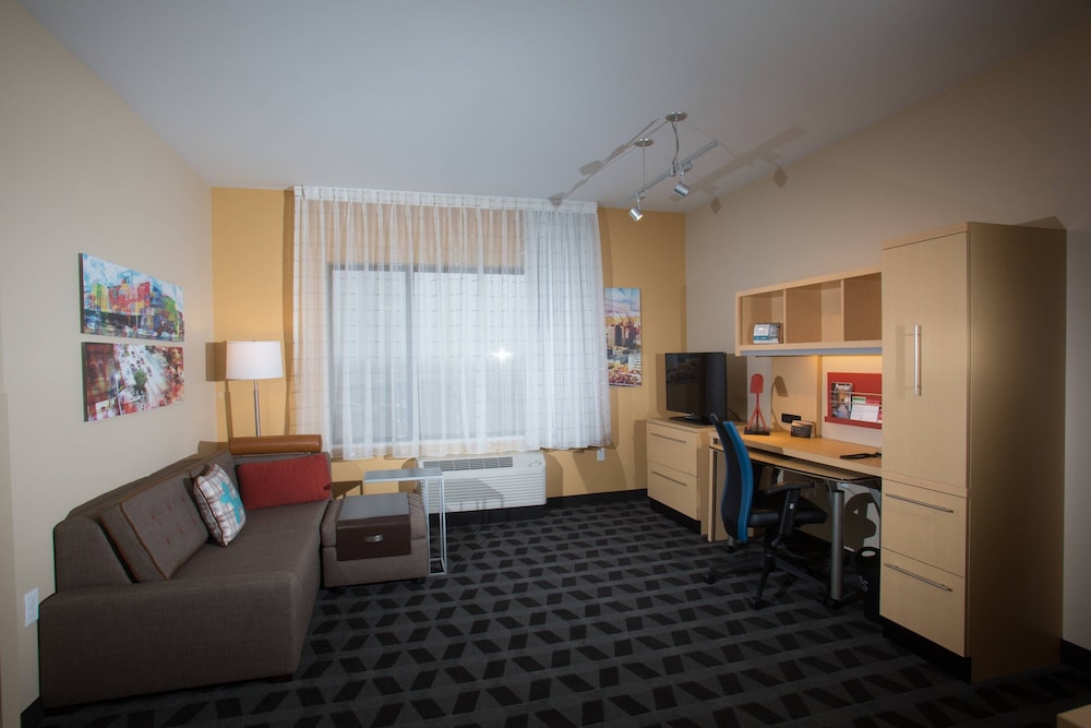 TownePlace Suites by Marriott Lincoln North - photo 5