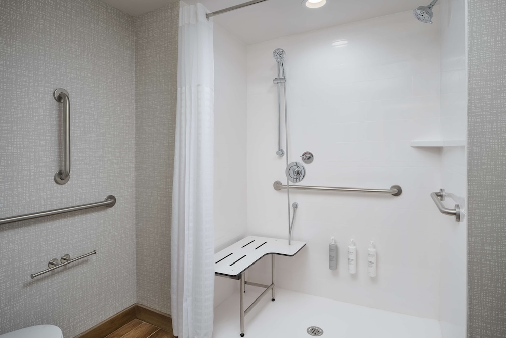 Hampton Inn by Hilton Towson - photo 30