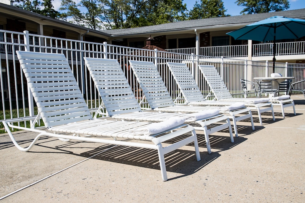 Crystal Inn Eatontown - photo 15