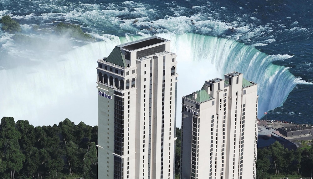 Hilton Hotel and Suites Niagara Falls Fallsview