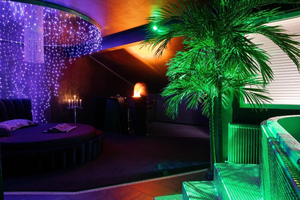Excentric Studio 2 — 4-Star Luxury Hotel in Brasov, Romania