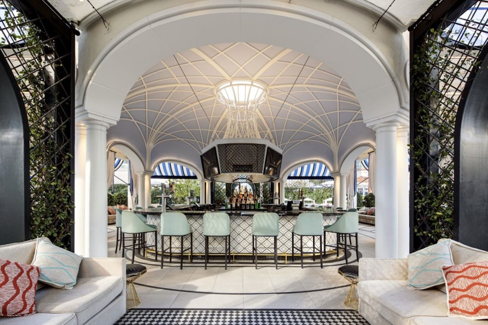 The Venetian Prestige Club Lounge - photo 23