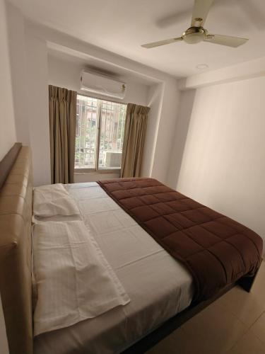 Spacious 1 BHK Apartment in Sanpada 9 mins from Vashi Station