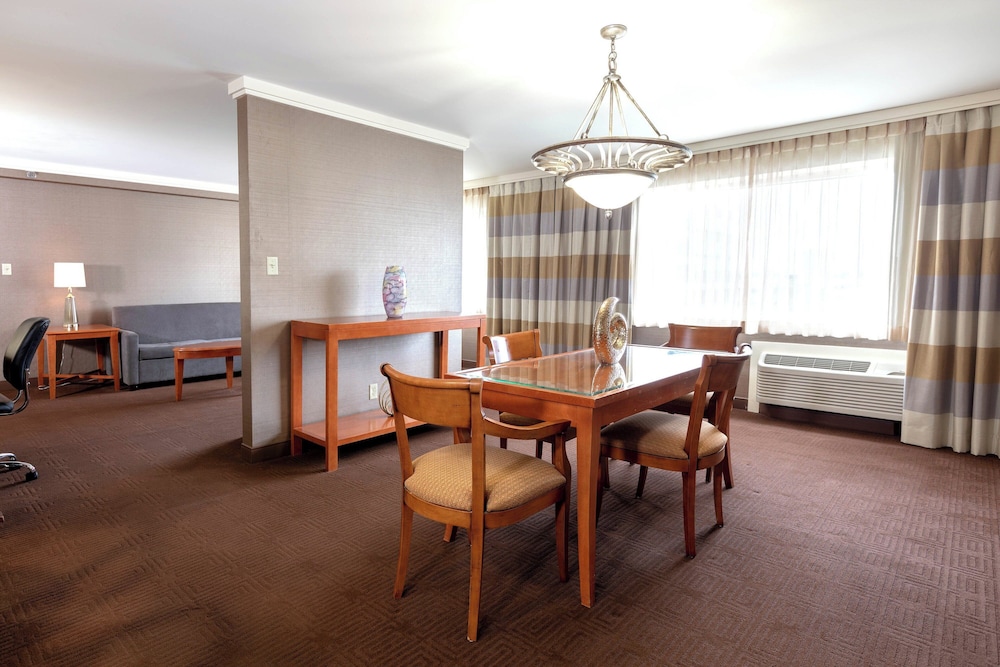 Sheraton Niagara Falls - photo 8
