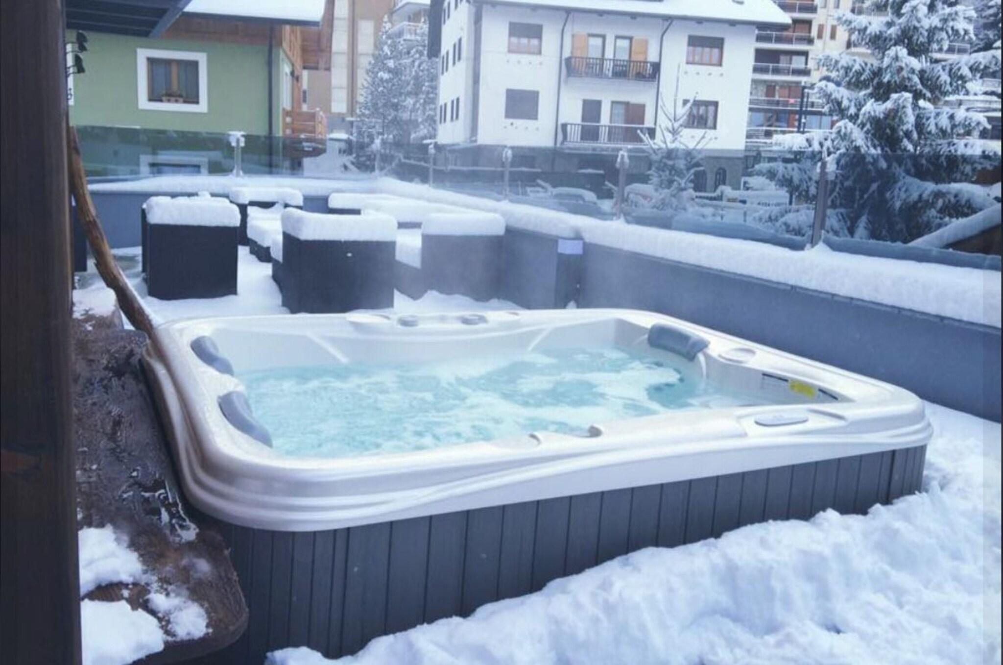 Sayonara in Sauze D'oulx, Italy