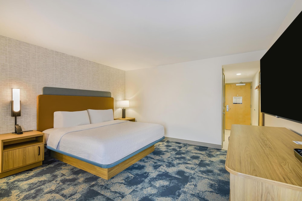 Hampton Inn Huntsville Arsenal South Pkway - photo 17