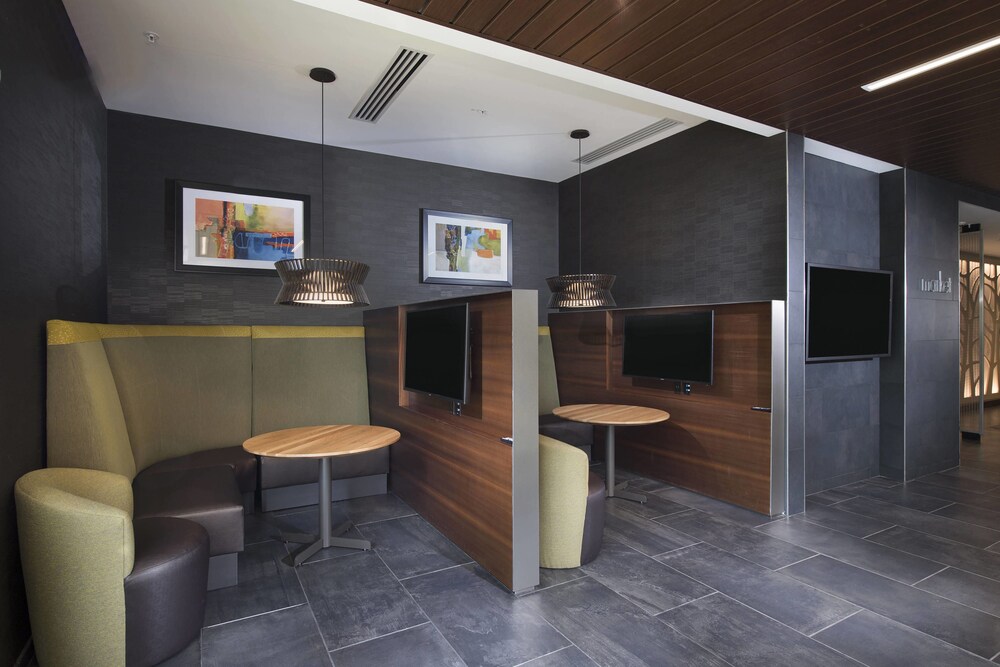 Courtyard by Marriott Atlanta Alpharetta Avalon Area - photo 3