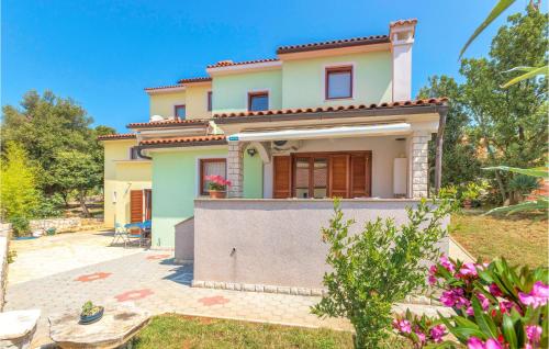 Holiday Home Betiga With Sea View Vi — 4-Star Luxury Hotel in Vodnjan, Croatia
