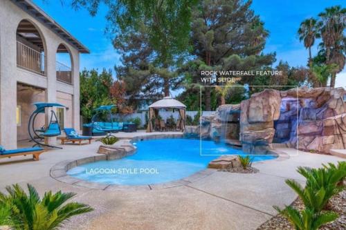 9 Bedroom Estate Close To The Strip