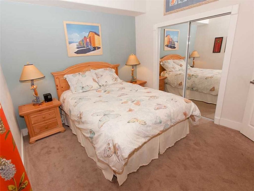 Island Tower 602 3 Br condo by RedAwning - photo 17