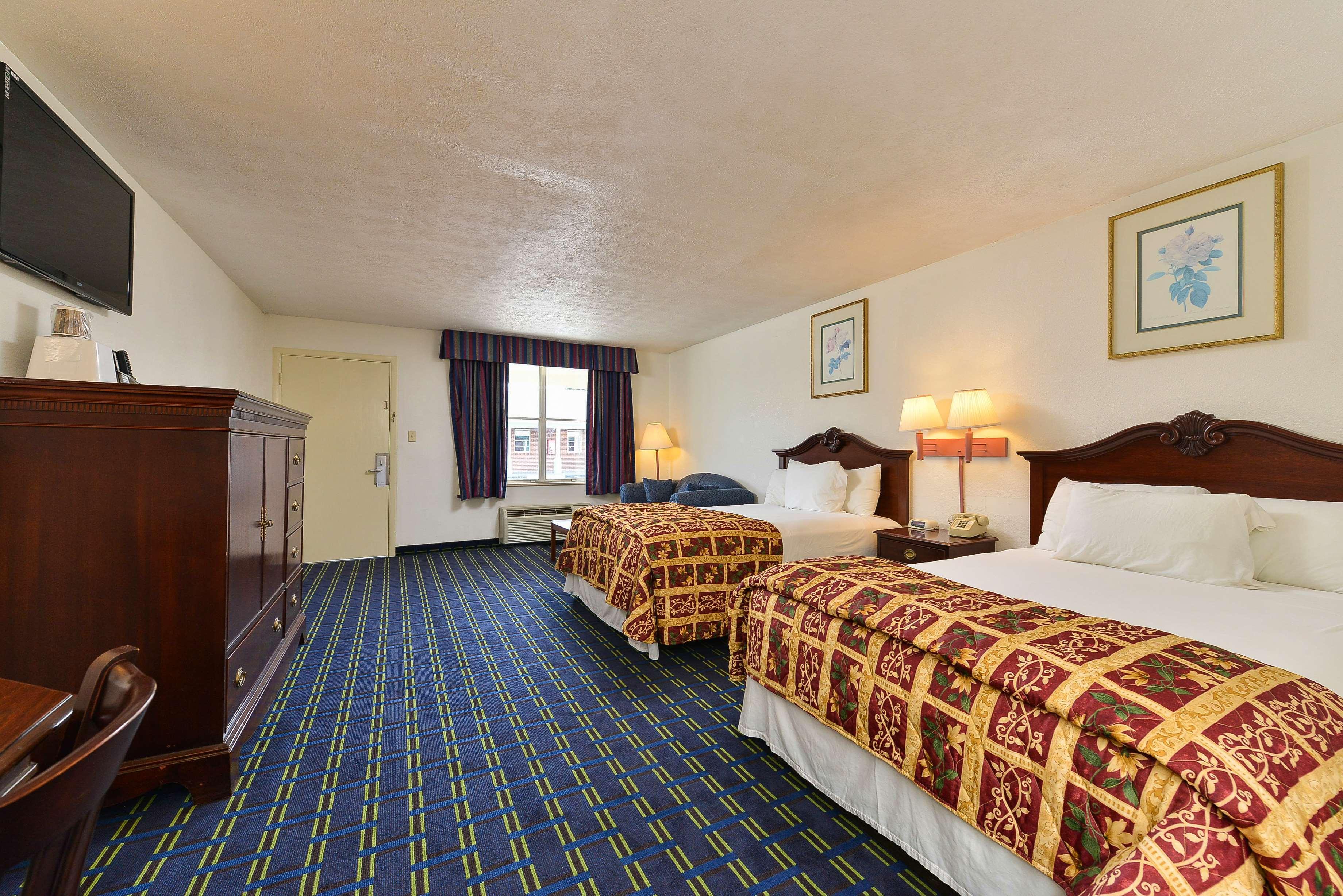 Americas Best Value Inn & Suites South Boston - photo 22