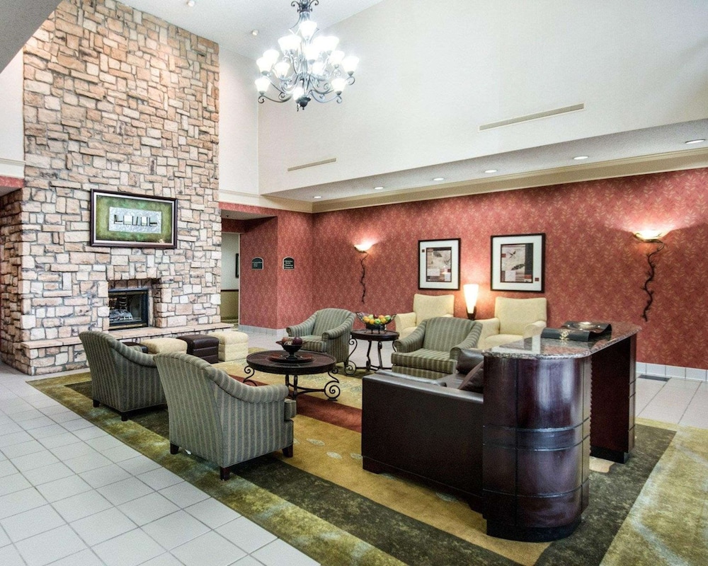 Comfort Suites Parkersburg South - photo 5