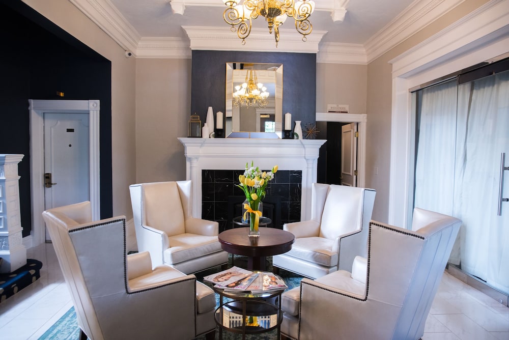 The Sterling Hotel - photo 3