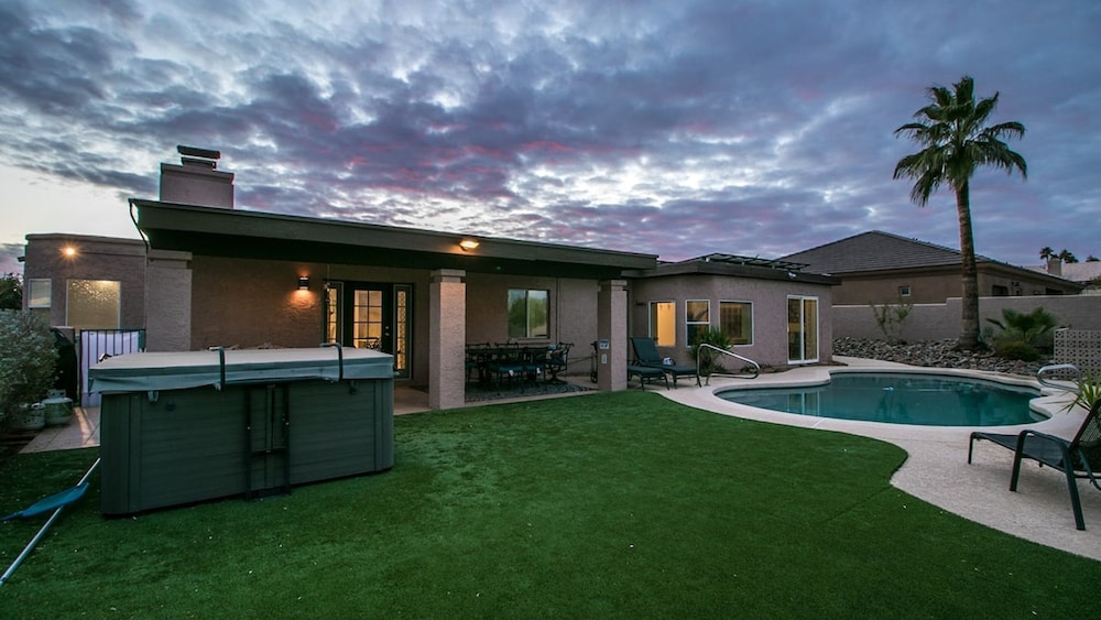 Sunset Views From This Hilltop Fountain Hills Gem — Fountain Hills