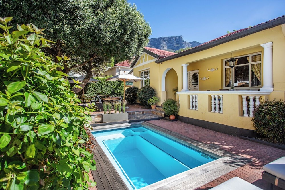 Tom’s Guest House
