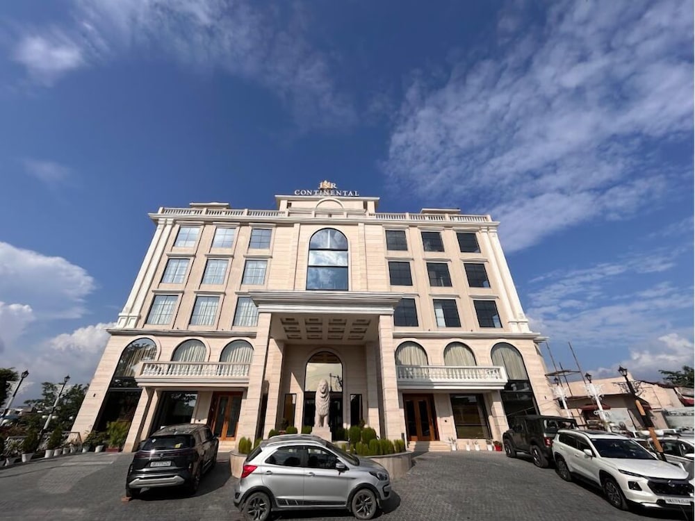 Hotel JSR Continental — hotel in Dehra Dun
