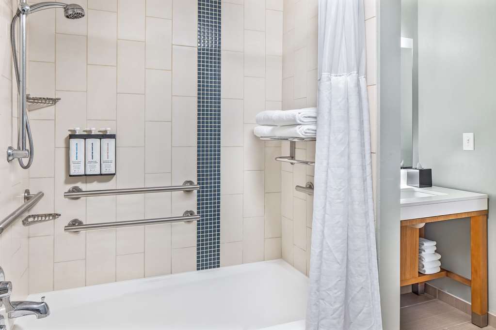 Hyatt Place Waikiki Beach - photo 31