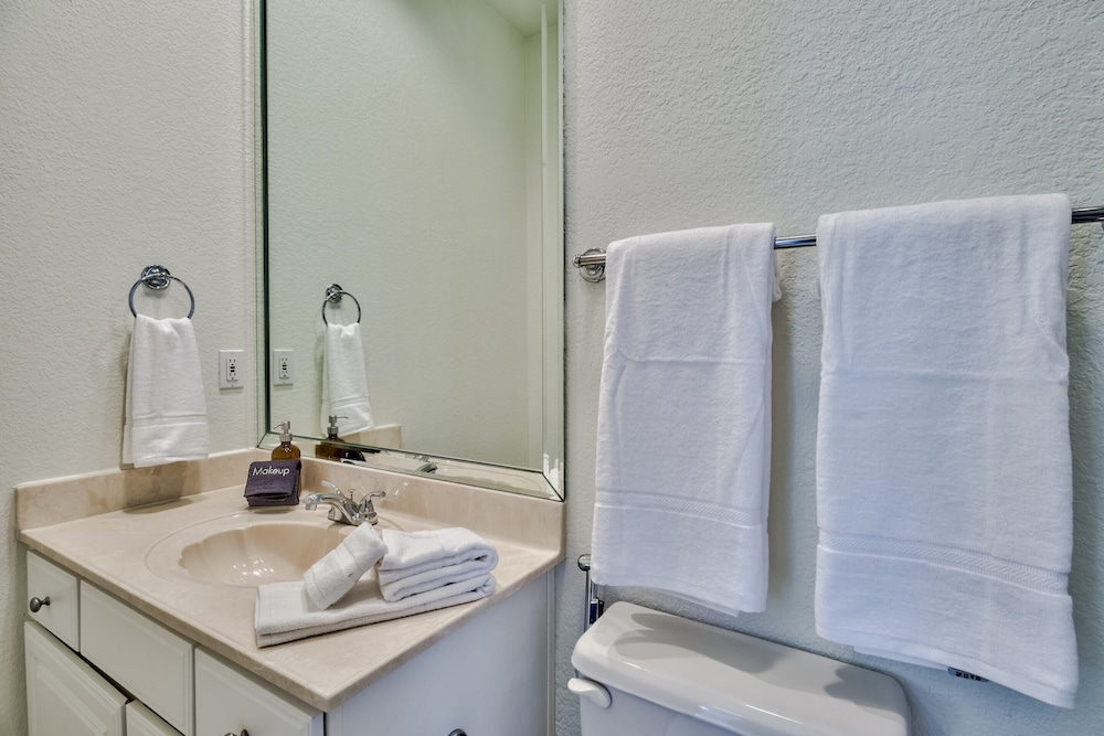 Sand Dollar by Avantstay Spectacular Beachside Oasis w Gorgeous Views - photo 19
