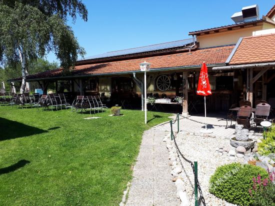 Hotel Restaurant Am See — Waldkirchen
