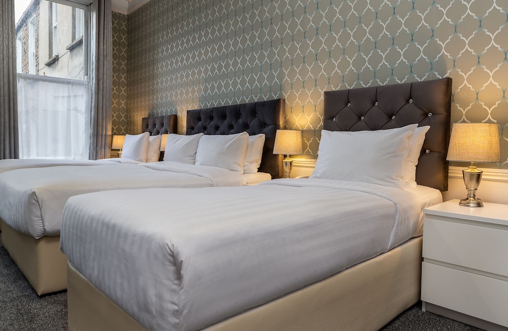 Hotel image of Clifden House by Nina