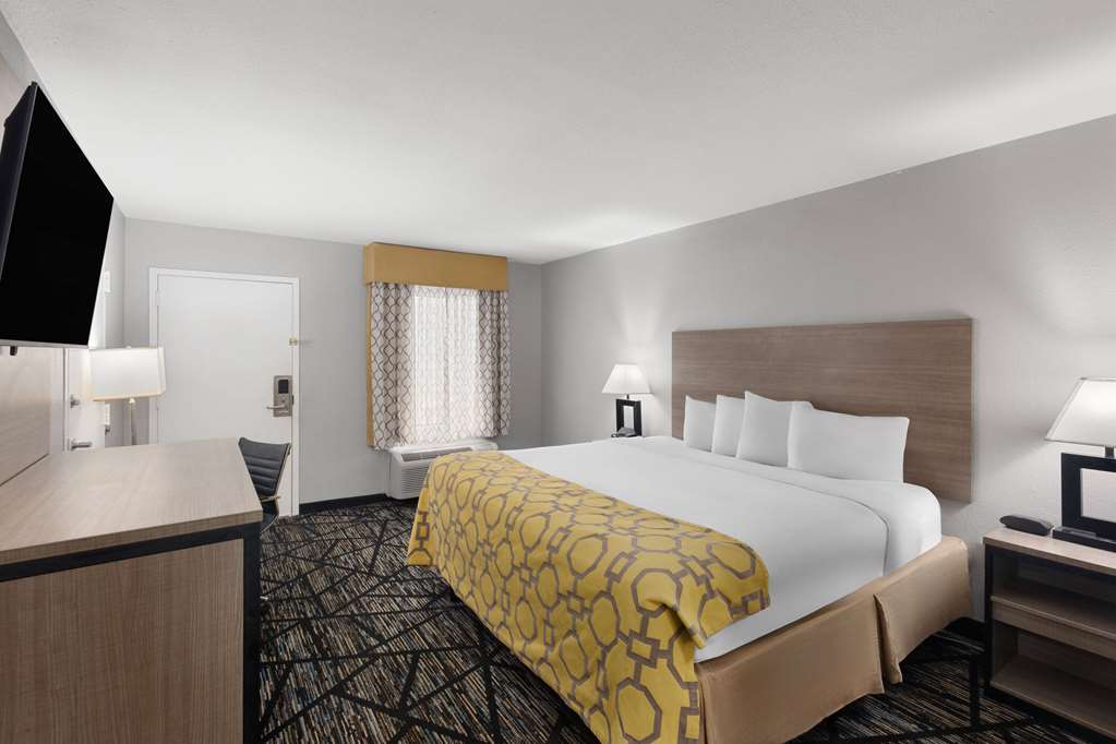 Baymont by Wyndham Mobile Tillmans Corner - photo 21