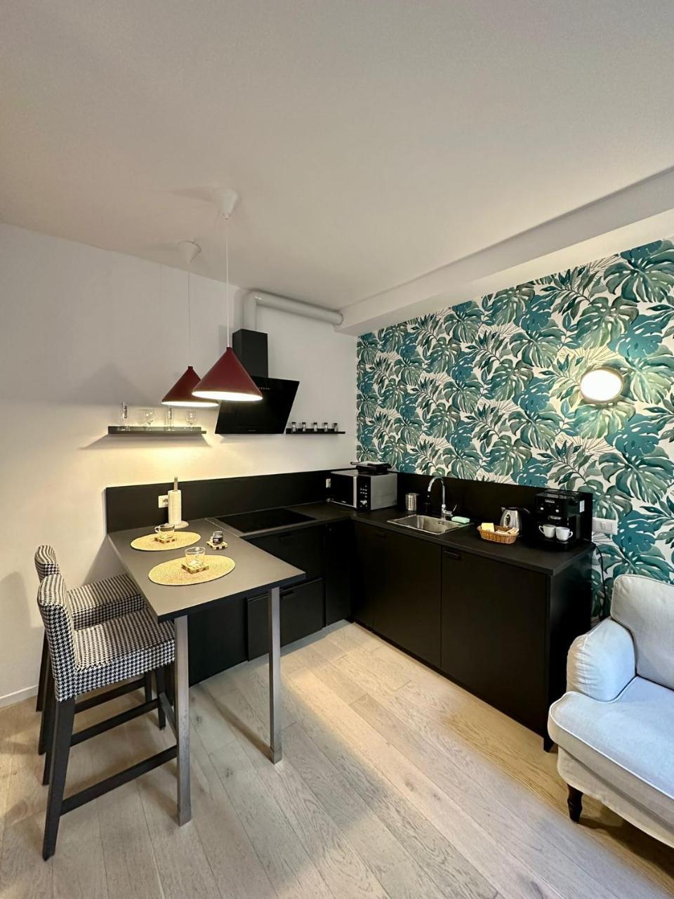 DUOMO Linate Istituto dei Tumori Suite WiFi — 4-Star Luxury Hotel in Milan, Italy