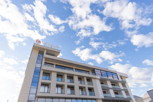 La Terrazza Hotel & Restaurant in Hani I Elezit, Kosovo