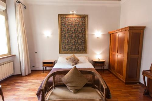 Monia Coliseum Apartment — 4-Star Luxury Hotel in Rome, Italy