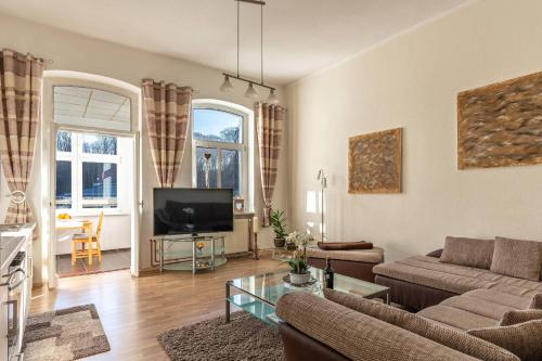 Villa Seiler in Binz 3 Raum Ferienwohnung Nr 5 Toplage wenige Schritte zum Strand — 4-Star Luxury Hotel in Ostseebad Binz, Germany