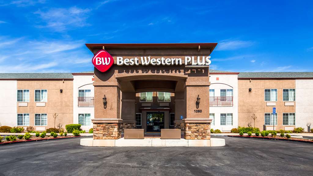 Best Western Plus Twin View Inn & Suites - featured photo
