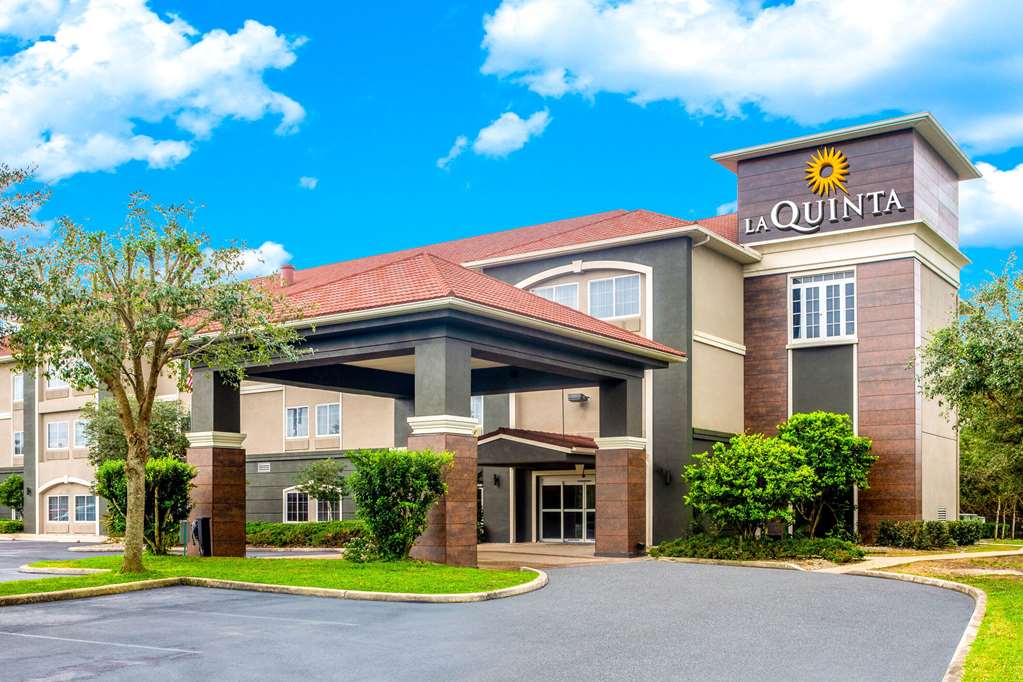 La Quinta Inn & Suites by Wyndham Sebring - featured photo