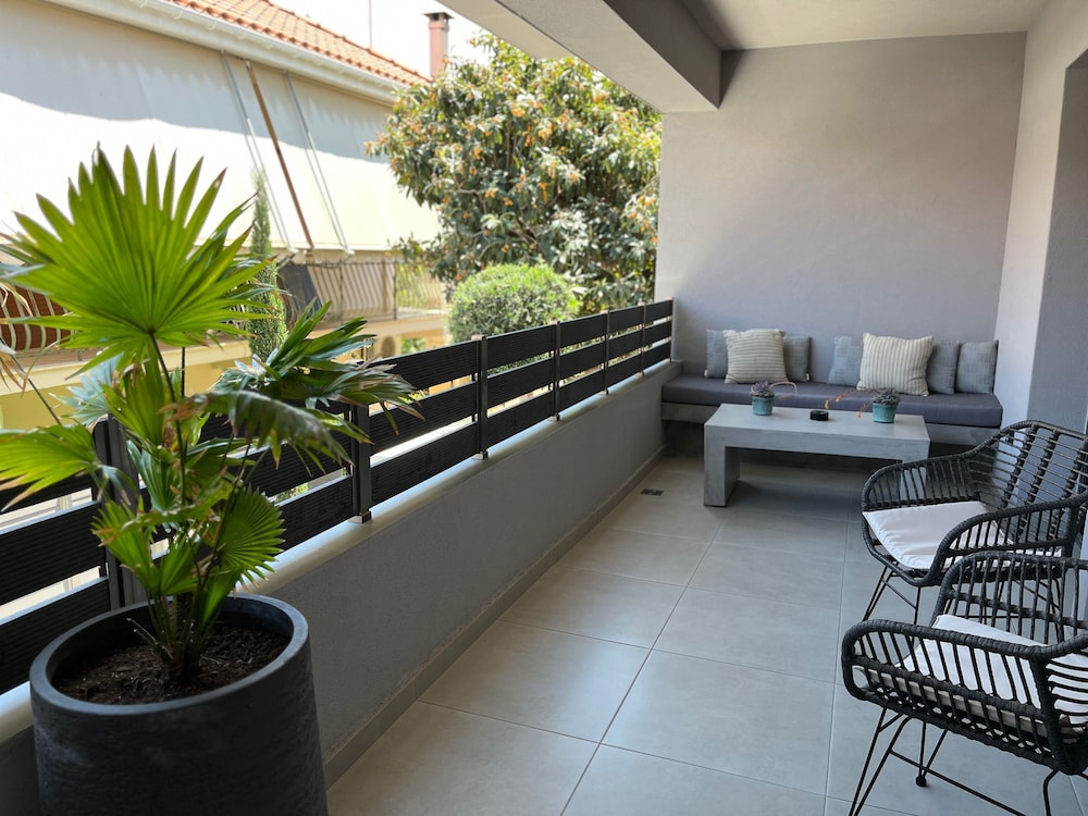 Junior Suite With Veranda Sleeps 2 Adults 2 ch — 4-Star Luxury Hotel in Kefalonia, Greece