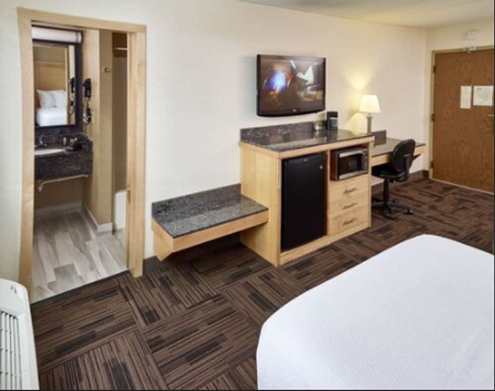 Livinn Hotel St. Paul I 94 East 3M Area - photo 21
