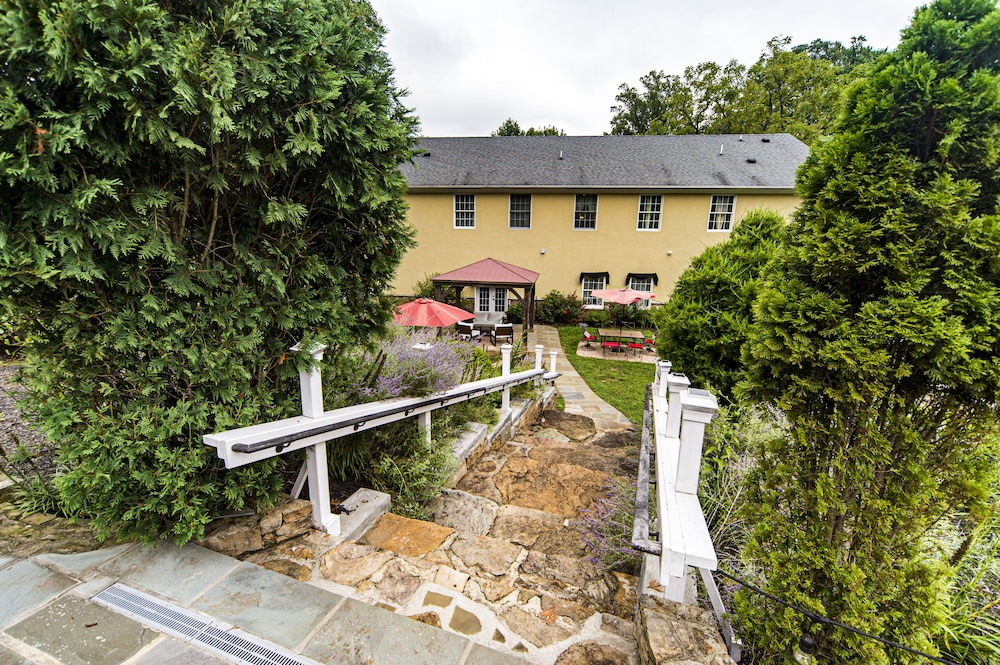 Stone Manor Boutique Inn - photo 62