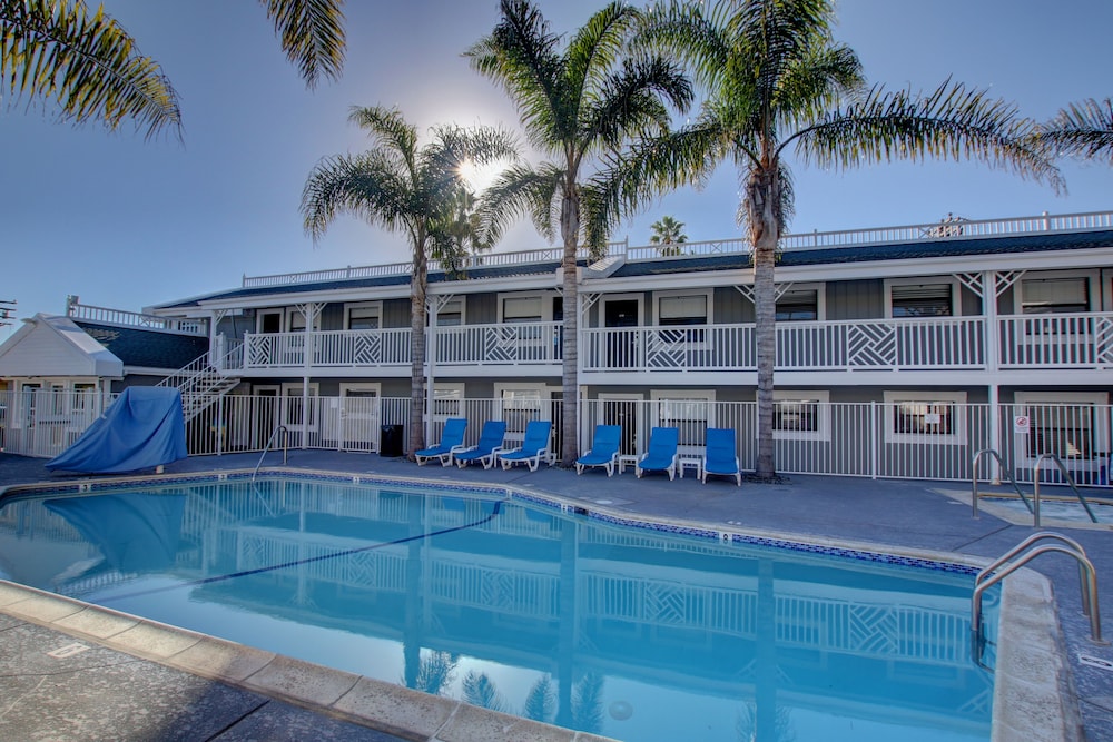 Beach Haven Near Pacific Beach Park - photo 31