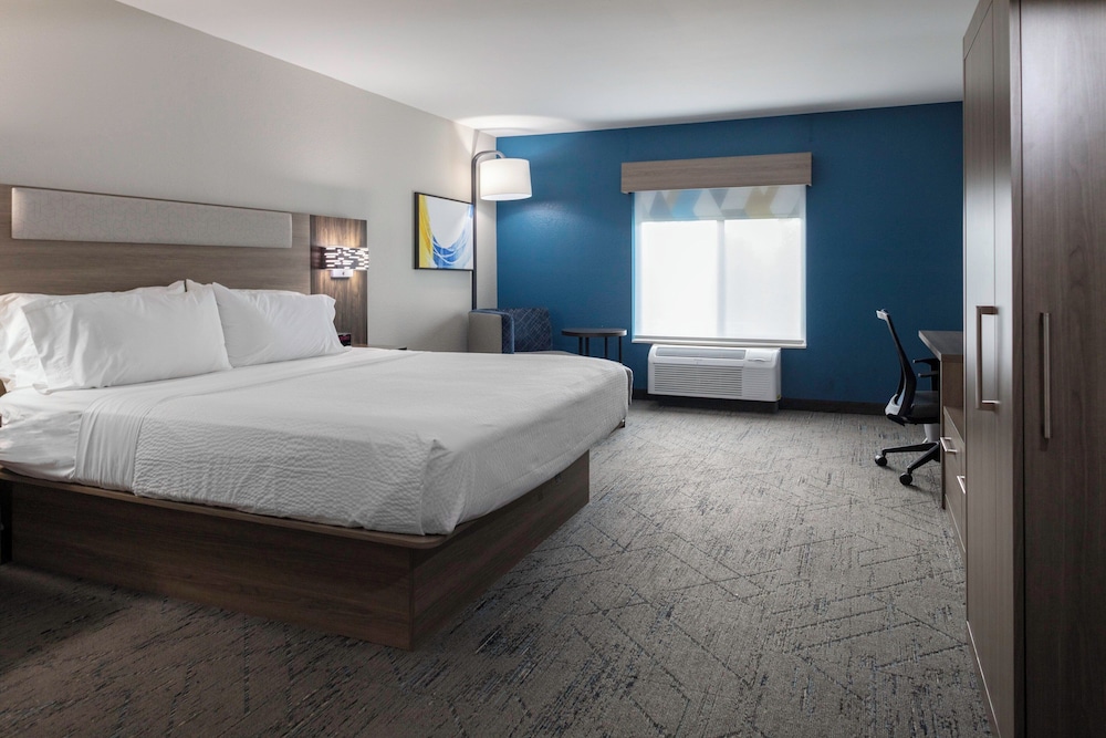 Holiday Inn Express Hotel & Suites Florence Northeast By Ihg - photo 8