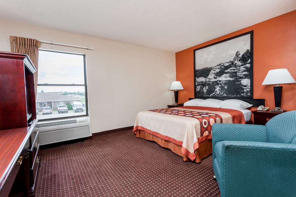 Super 8 by Wyndham Harrisburg - photo 4