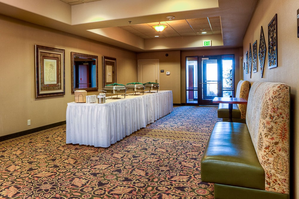 Hampton Inn & Suites Mountain Home - photo 30
