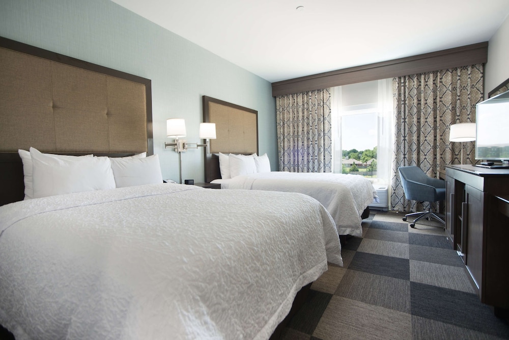 Hampton Inn & Suites Stillwater West - photo 11