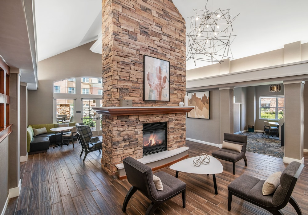 Residence Inn Phoenix Glendale Sports & Entertainment District - photo 4