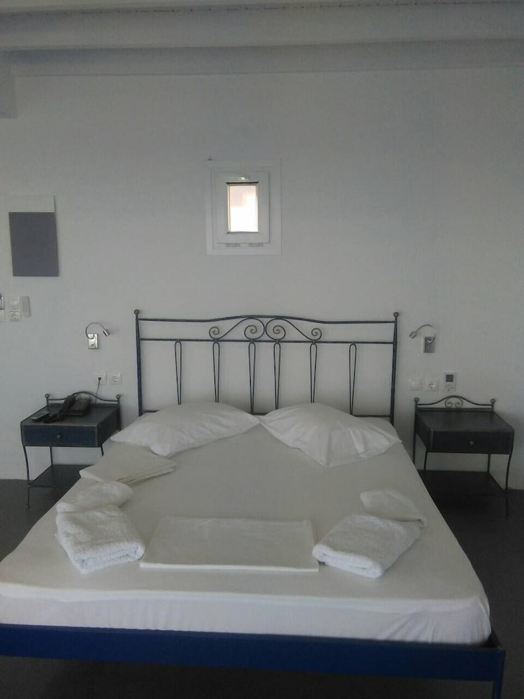 Apollon Village Hotel — Anafi — photo 3