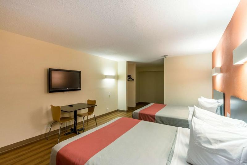 Motel 6 New Brunswick NJ - photo 8