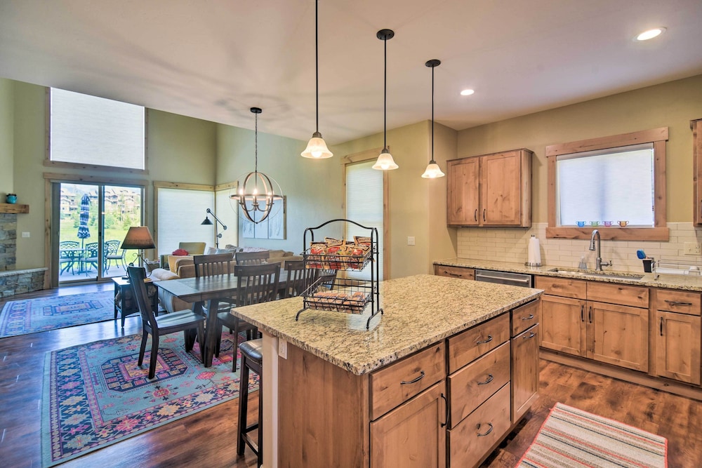 Updated Mtn Home 6 Mi to Winter Park Resort in Fraser, United States