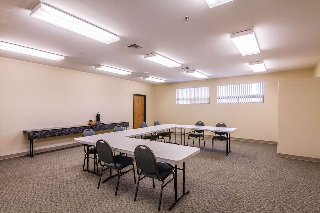Quality Inn Selah North Park - photo 24